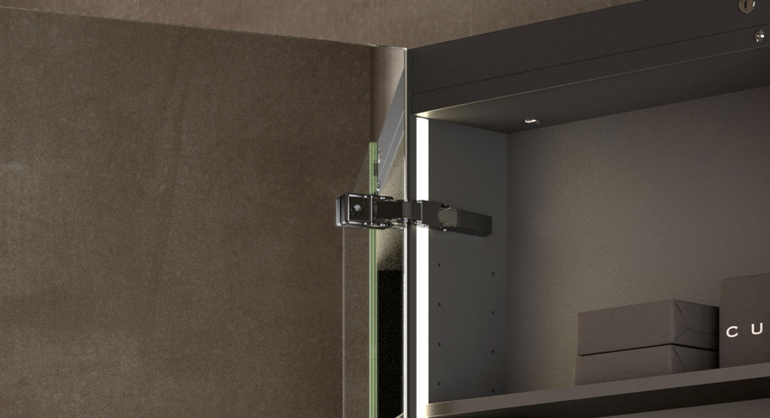 Masai bathroom dressing room with mirror by Maderó Atelier