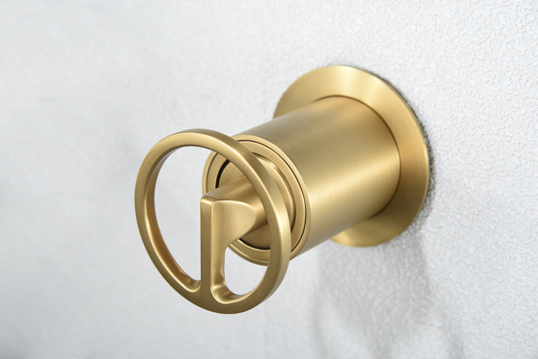 Robinet de salle de bain encastré Olimpo en or brossé - Imex | Design minimaliste