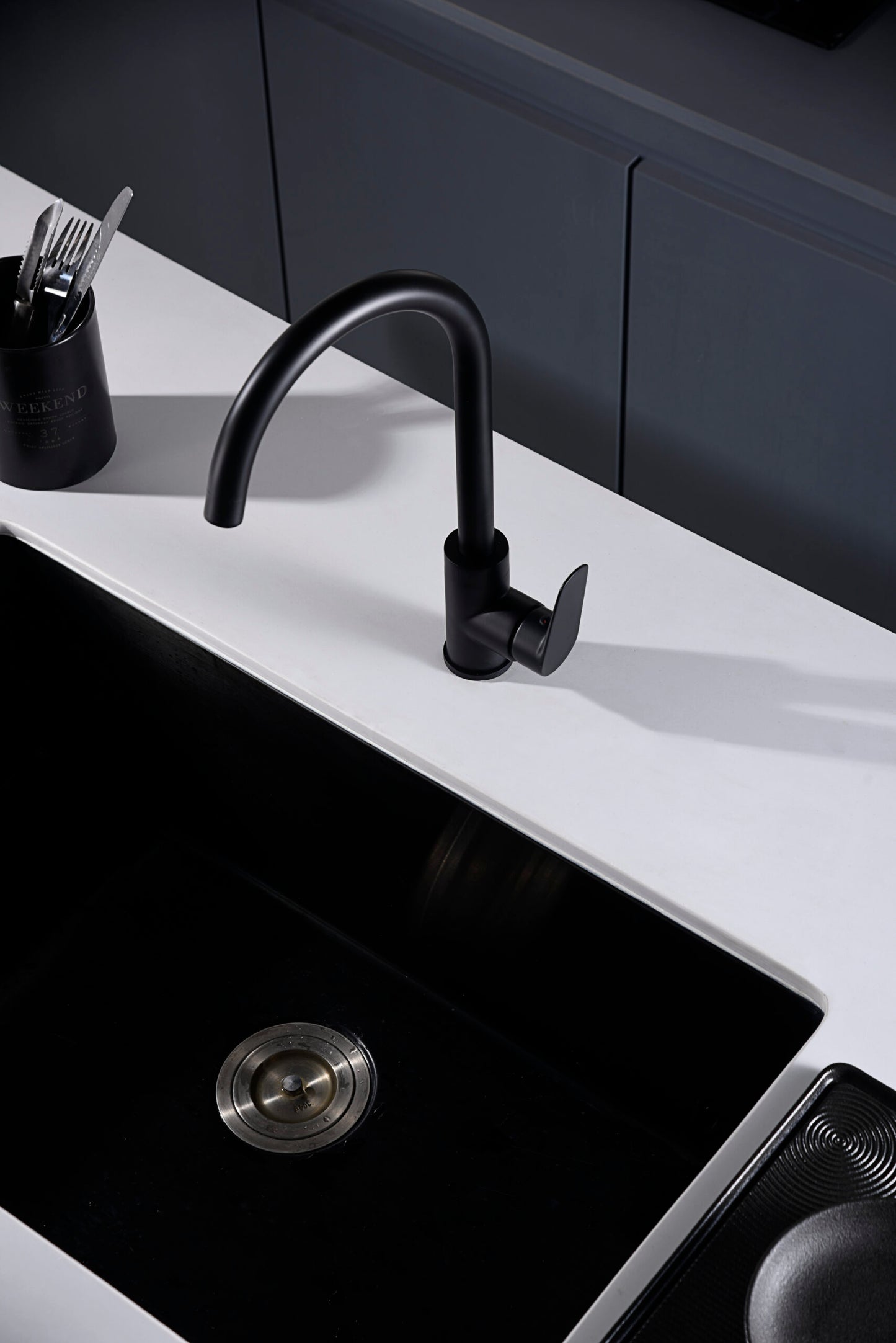 Imex Belgium matte black single-lever kitchen faucet
