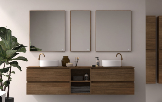 Rectangular mirror with Ramen frame by Maderó Atelier