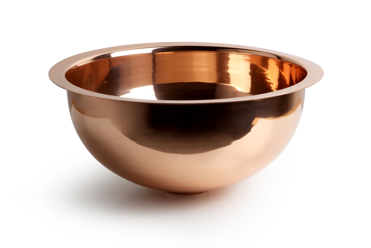 Under round copper washbasin by Balneo Toscia Vintage style