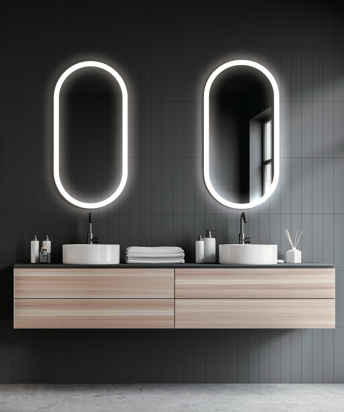 Elliptical bathroom mirror with illuminated frame Canada by Ledimex