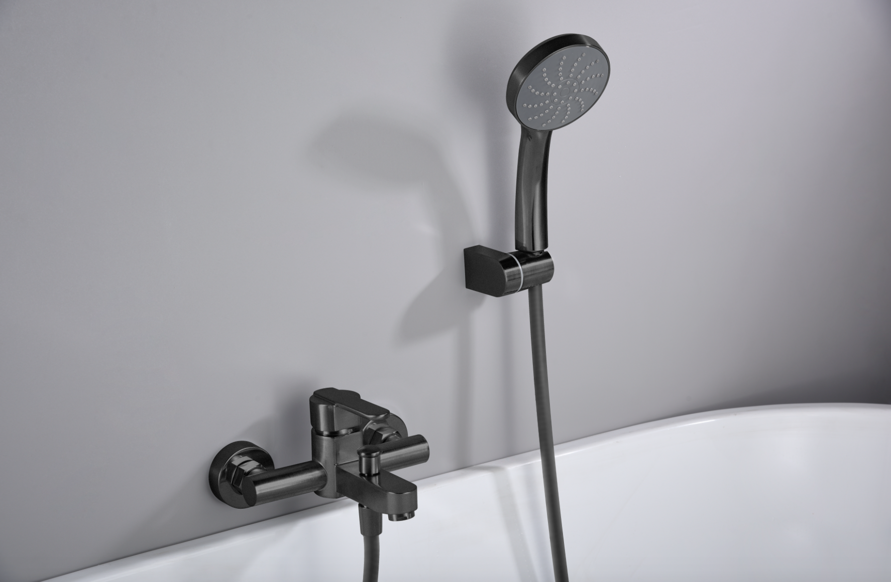 Grifo de baño y ducha serie BÉLGICA en negro mate de IMEX: renueva tu baño  con estilo.