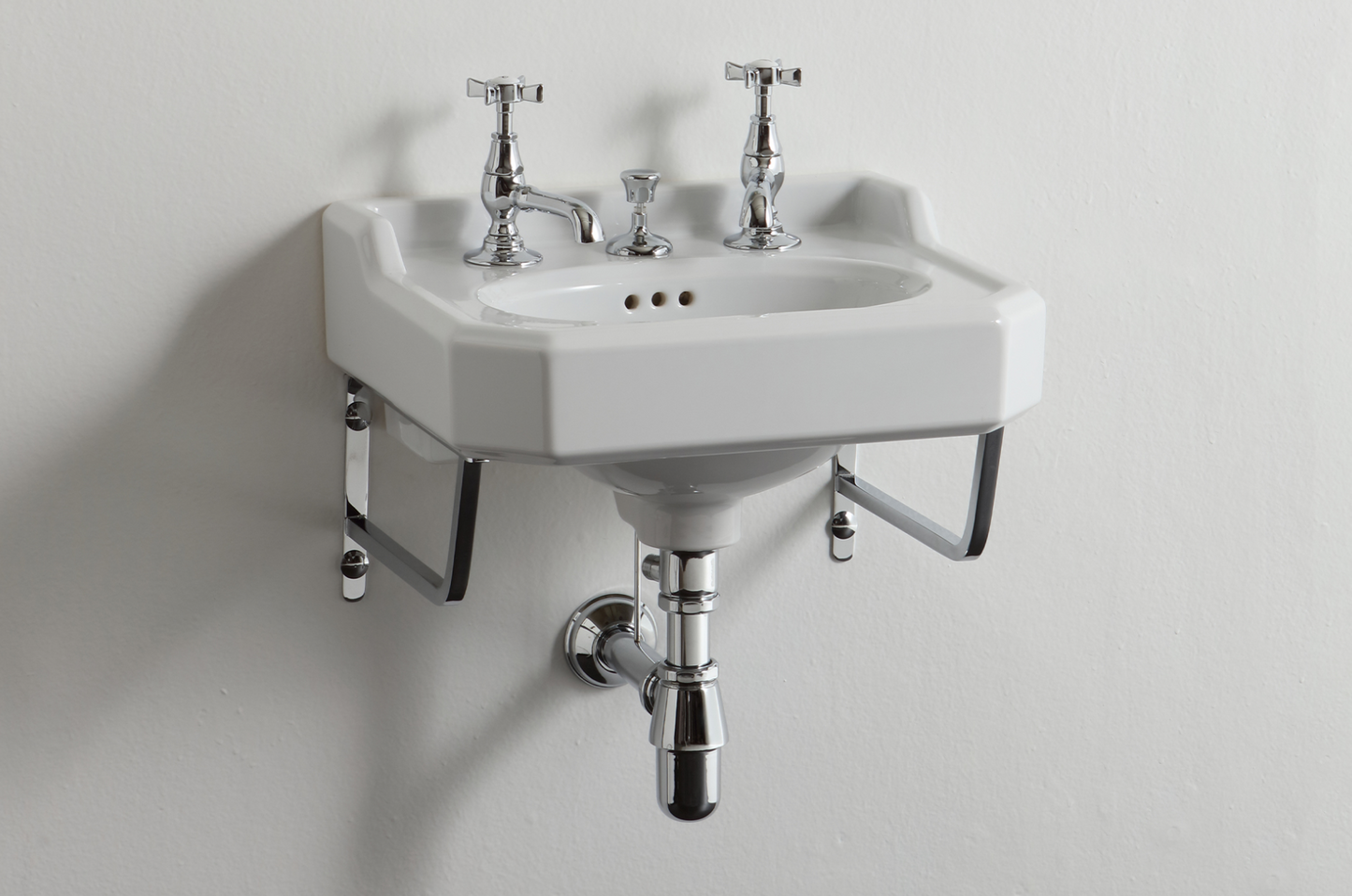 Small ceramic sink with metal supports Provence 700 by Balneo Toscia Classic style