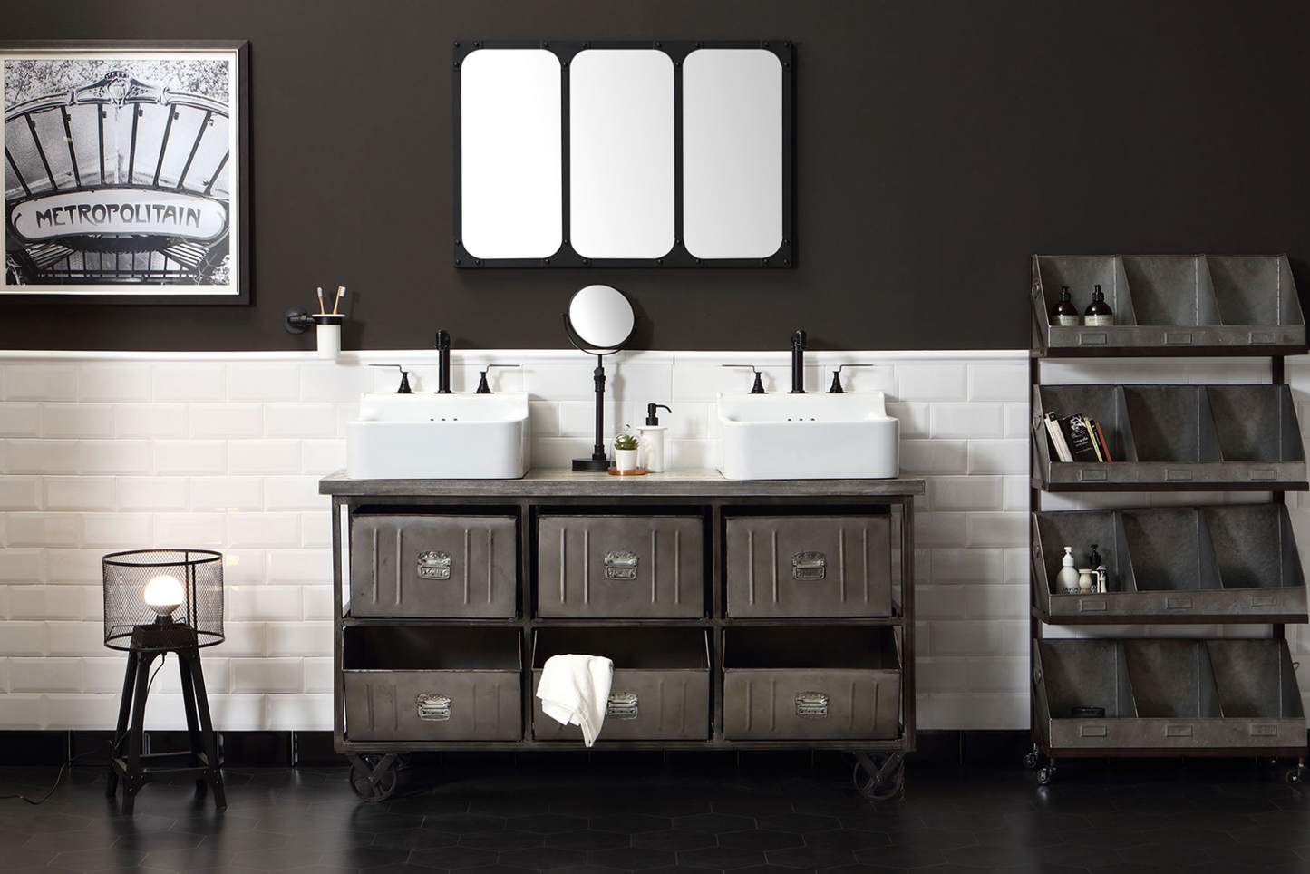 Industrialis 2 metal bathroom cabinet by Balneo Toscia Industrial style
