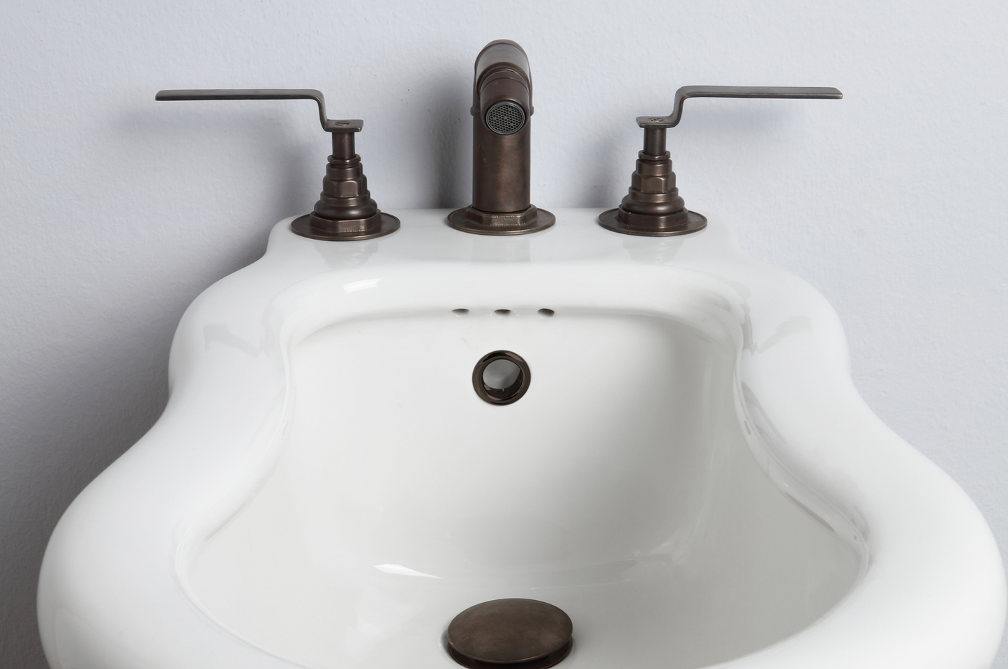 Industrialis bidet faucets by Balneo Toscia Industrial style