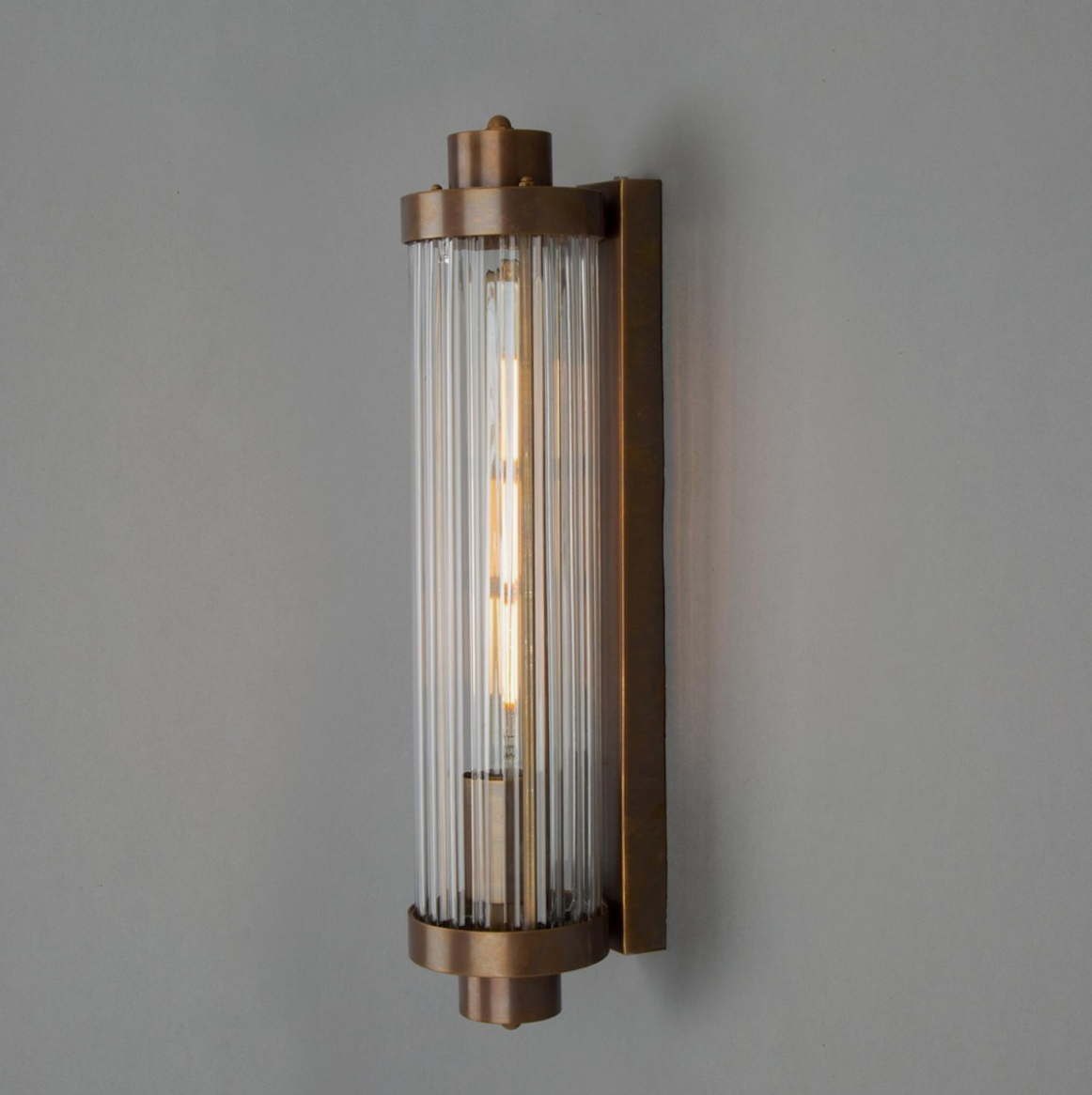 Aplique Baño Louise IP44 | Cristal Ondulado Transparente | Mullan Lighting
