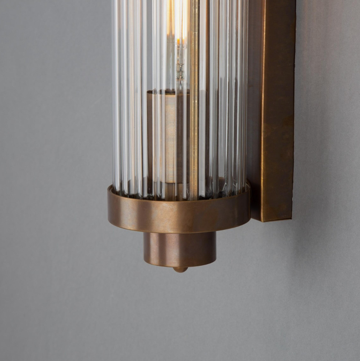 Aplique Baño Louise IP44 | Cristal Ondulado Transparente | Mullan Lighting