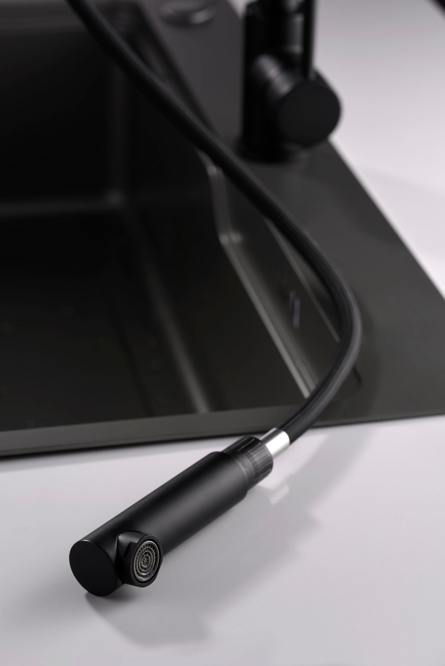 Imex Malta matte black pull-out single-lever kitchen faucet