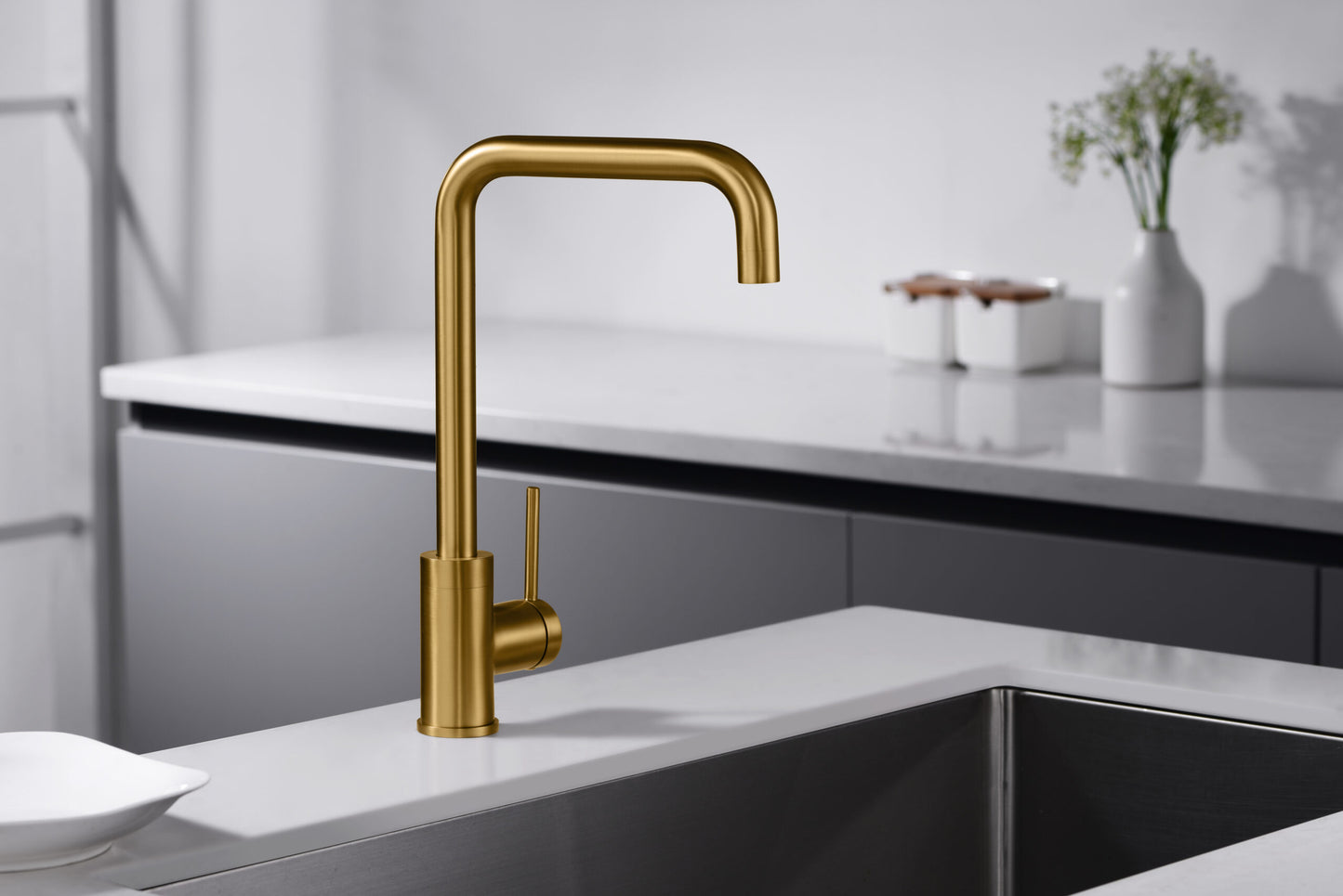 Loira brushed gold single-lever kitchen faucet by Imex