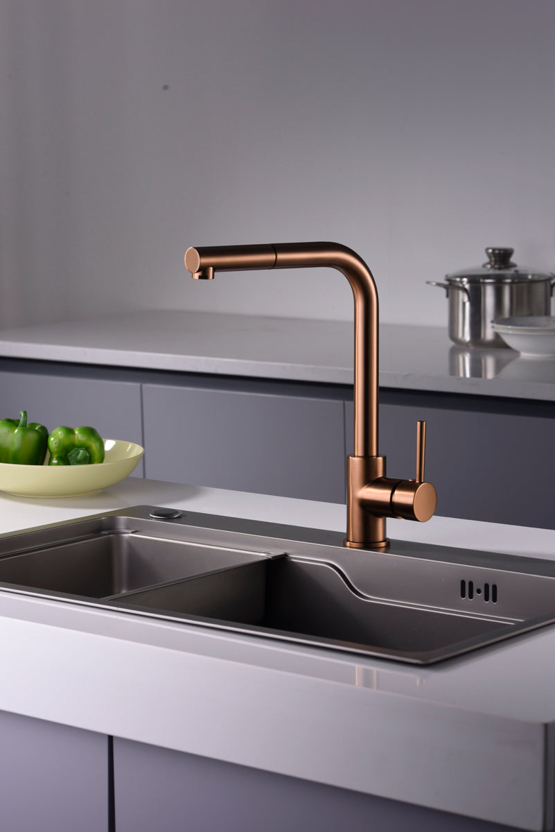 ambiente cocina con grifería extraible Malta oro rosa cepillado