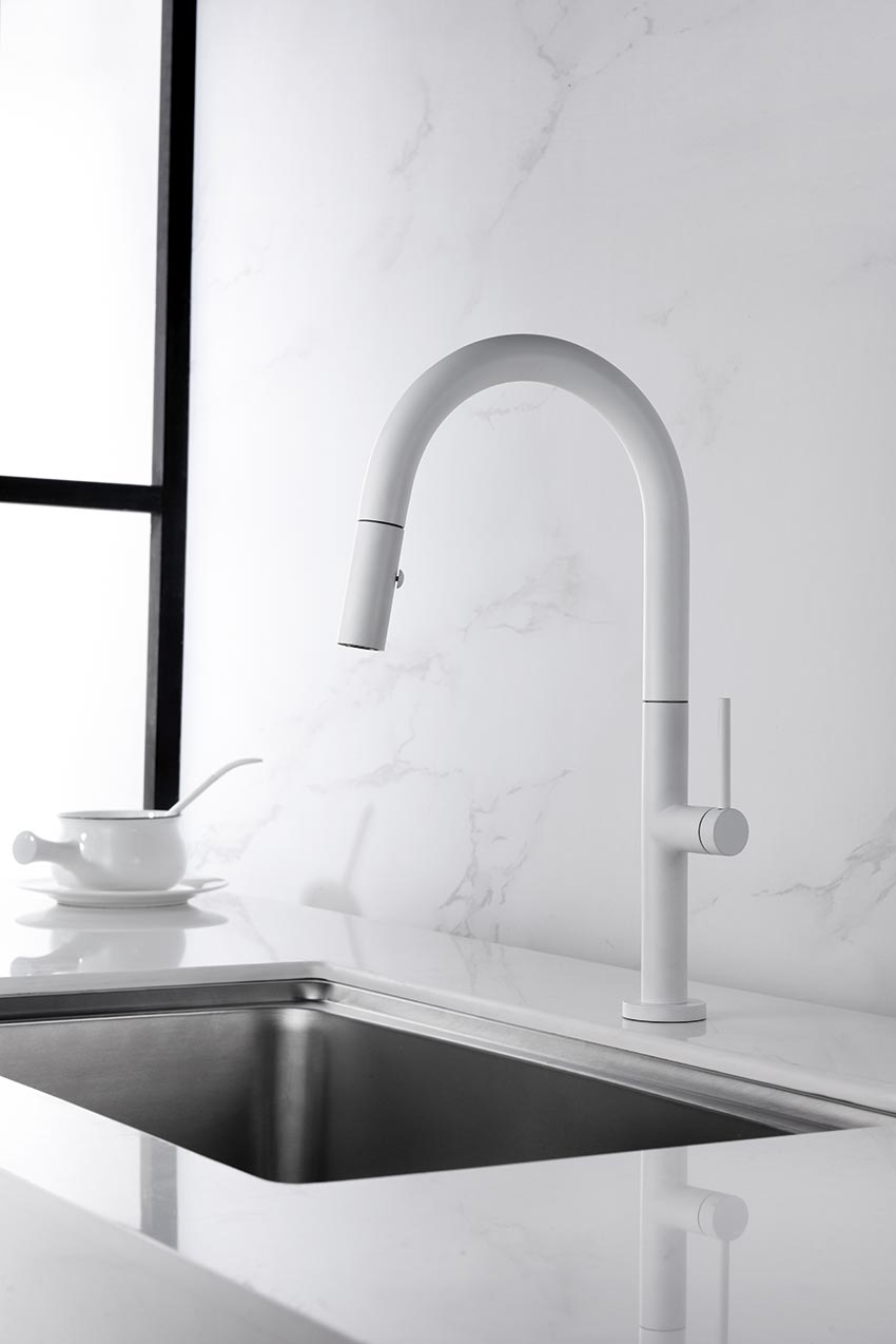 Imex Samoa matte white pull-out single-lever kitchen faucet