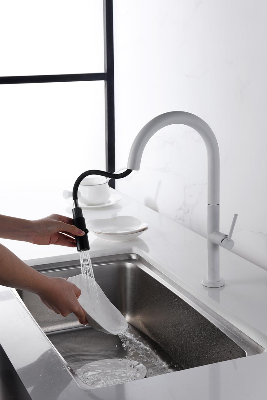 Imex Samoa matte white pull-out single-lever kitchen faucet