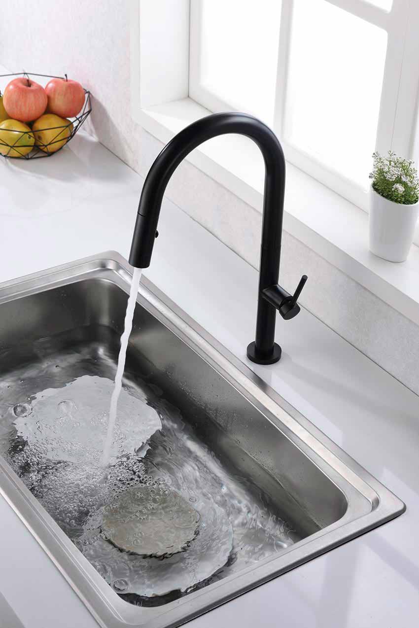 Robinet de cuisine monocommande extractible noir mat Imex Samoa