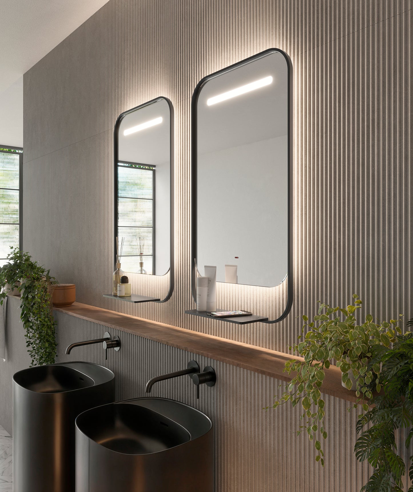 Square bathroom mirror with rounded edges and backlit front outlet Concept by Ledimex