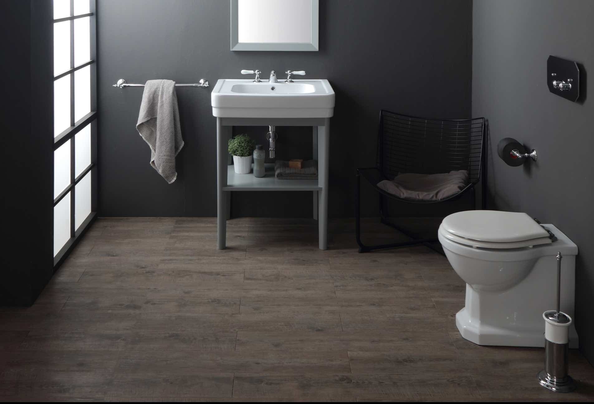 ambientacion baño con wc clasico a suelo Provence900