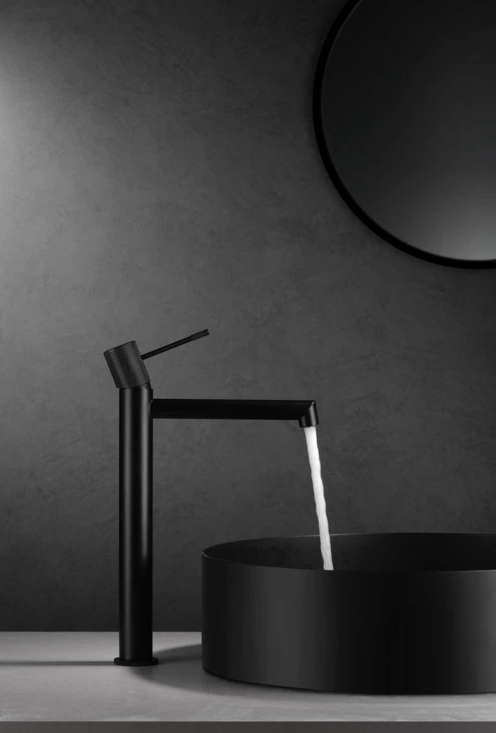 ambiente grifo lavabo alto Line negro mate