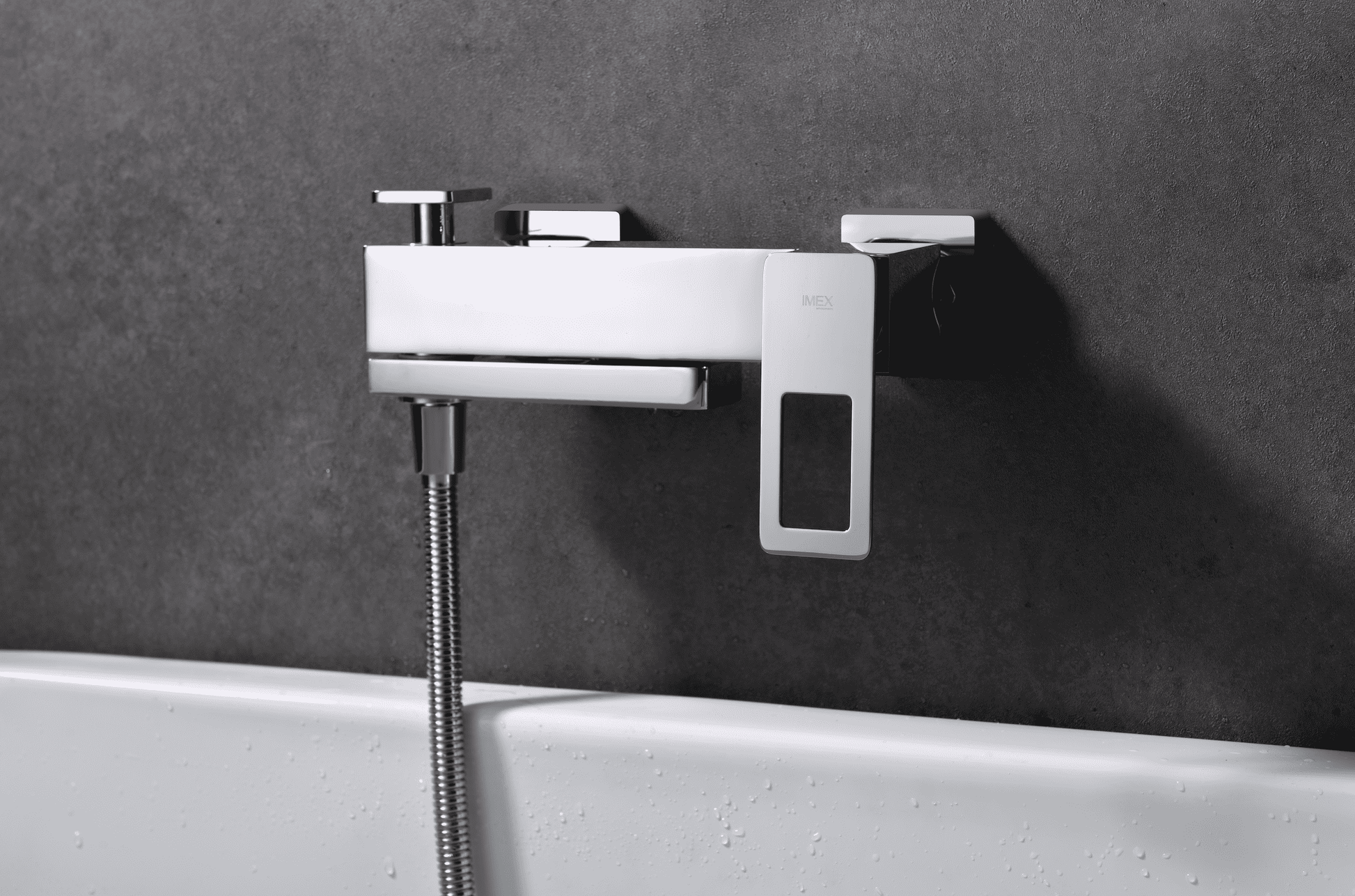 detalle griferia_de_bano_y_ducha_monomando_cromadoSuecia
