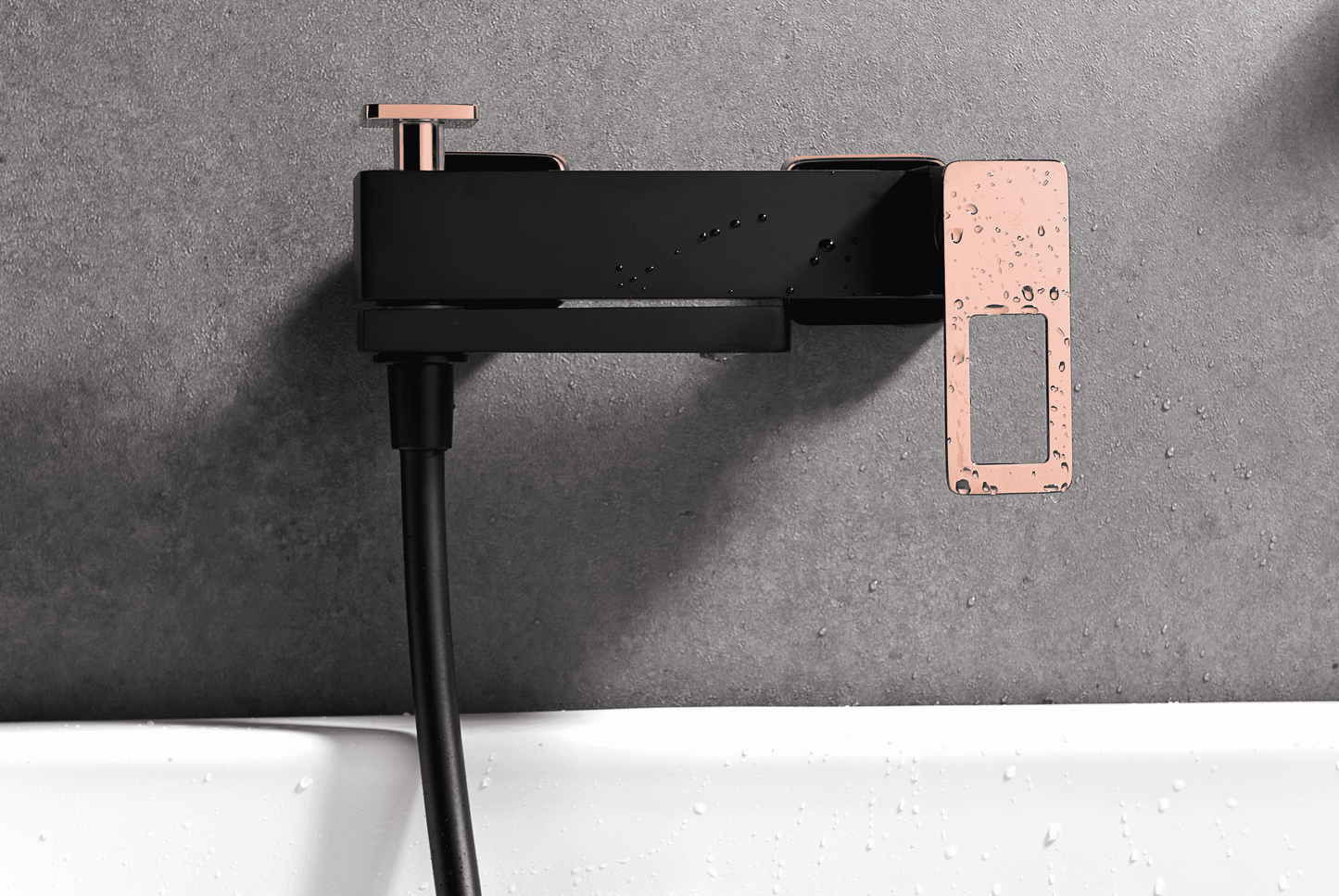 detalle grifo_monomando_negro_oro_rosa_Suecia