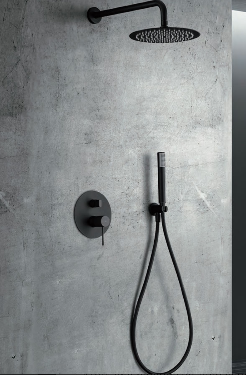 imagen conjunto ducha empotrado Line negro mate