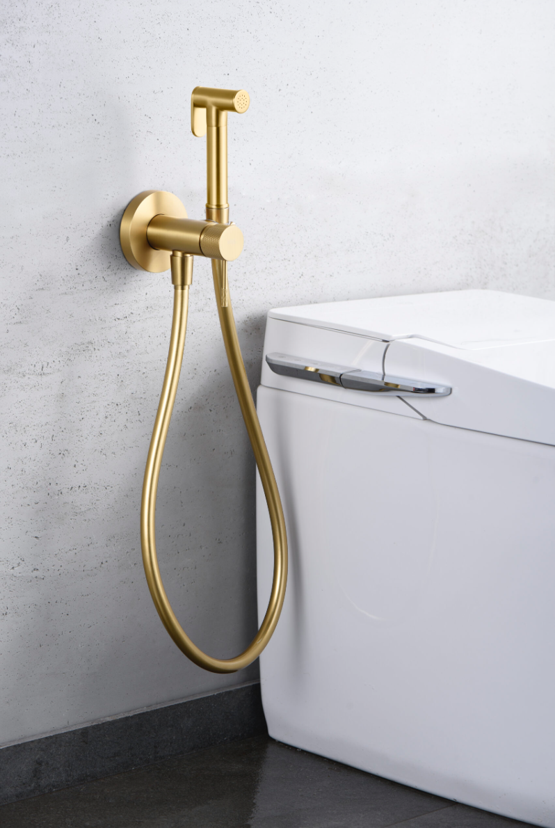  imagen grifo bidet empotrado Line oro cepillado