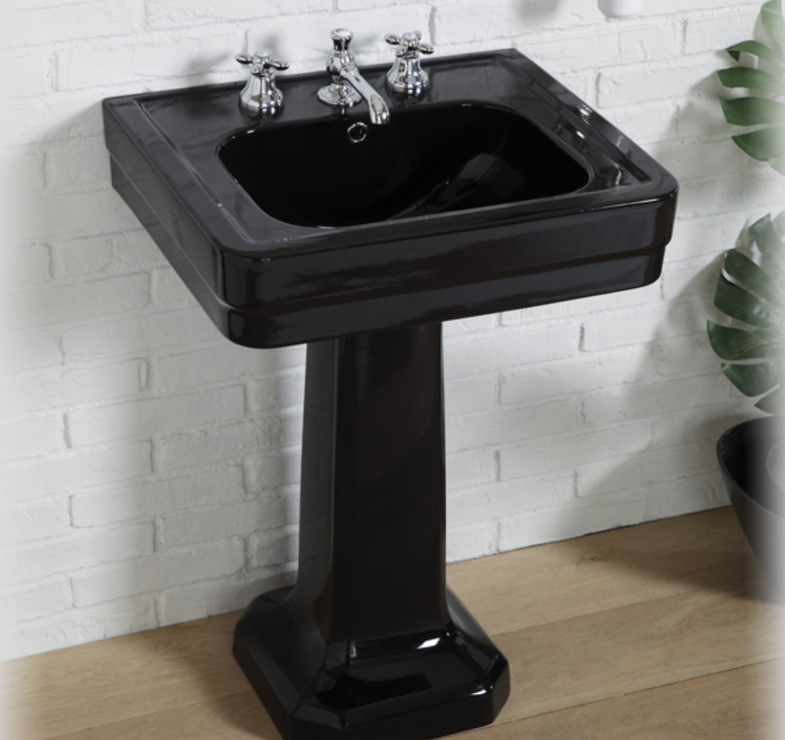 Ceramic washbasin with Classic style pedestal