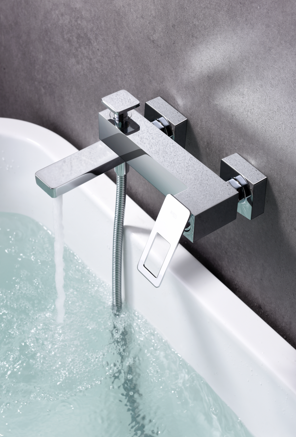 Sweden chrome single-lever bathtub and shower faucets by Imex 