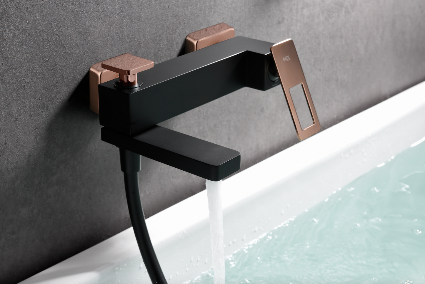 Robinet de bain/douche à levier unique en or rose noir Suède