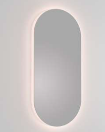 Miroir avec lumière périmétrique Capsula de Maderó Atelier
